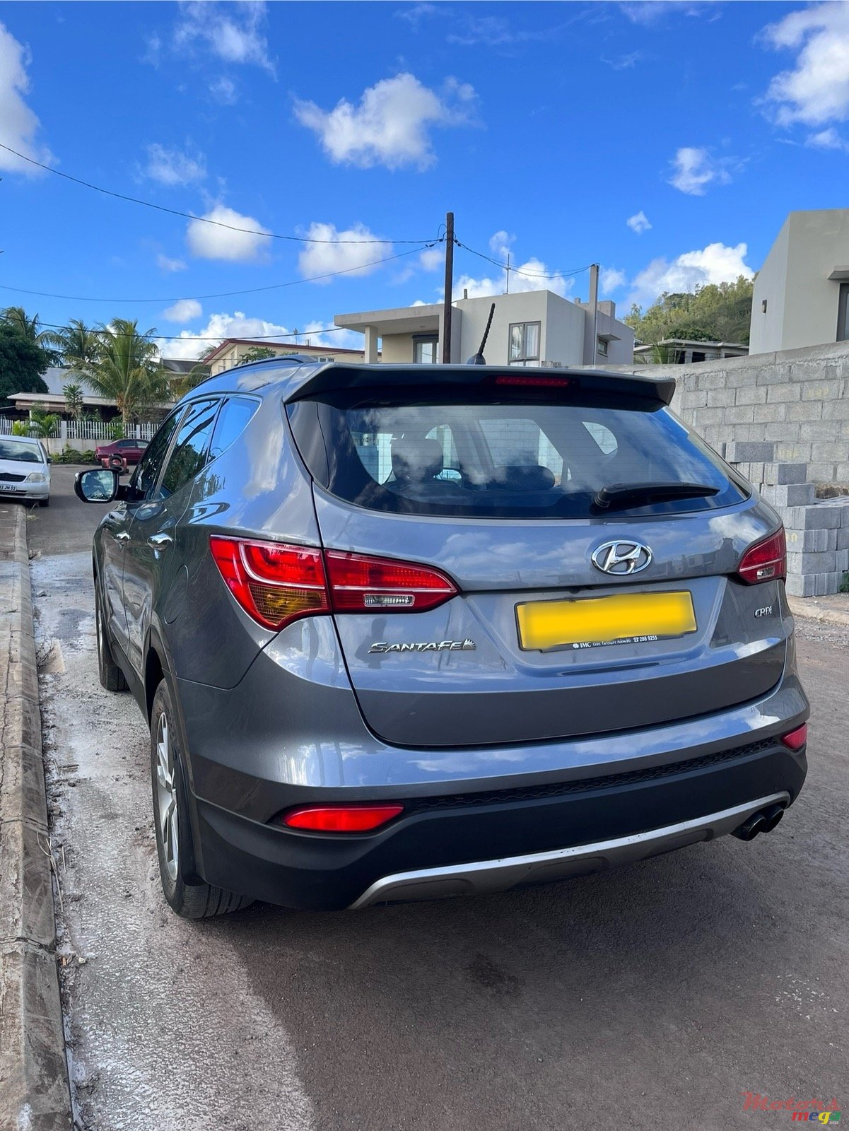 2013' Hyundai Santa Fe photo #6