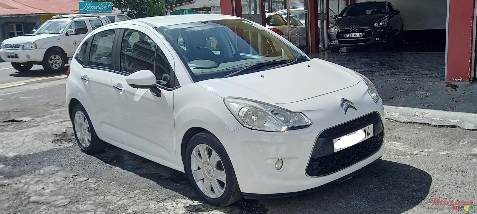 2014' Citroen C3 photo #2