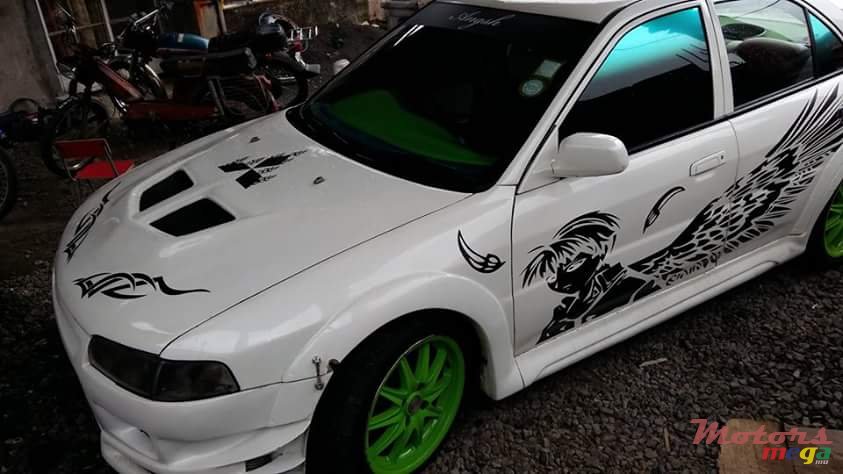 2000' Mitsubishi Lancer photo #5