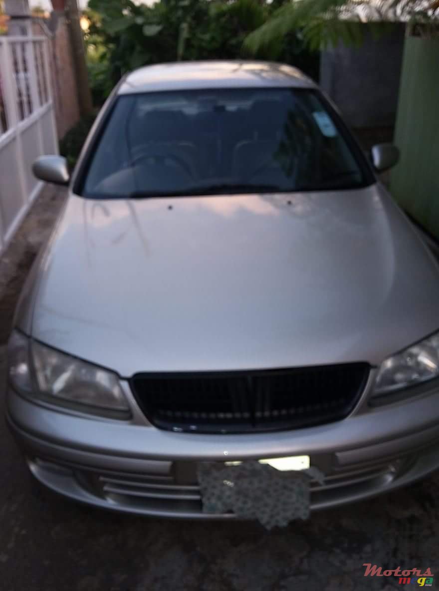 2002' Nissan photo #7