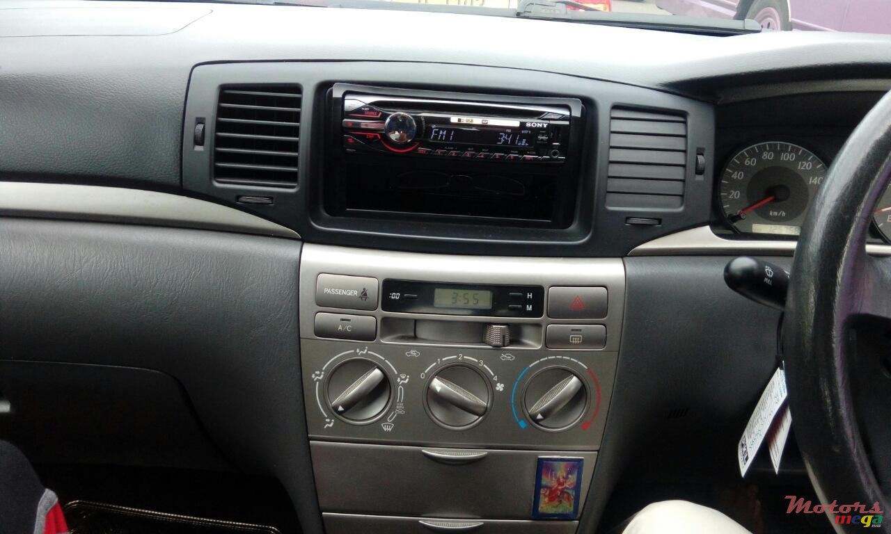 2005' Toyota Corolla photo #3