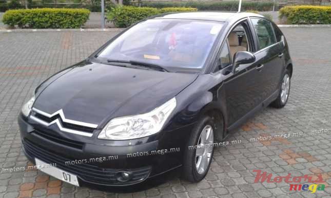 2007' Citroen C4 photo #1