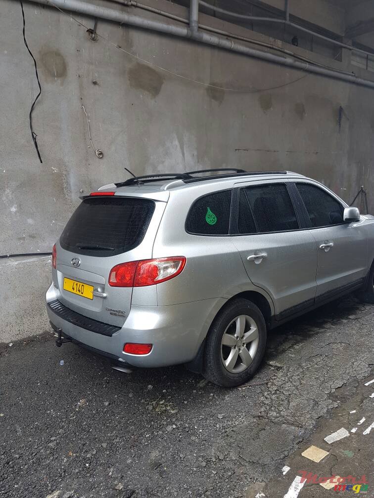 2007' Hyundai Santa Fe photo #1