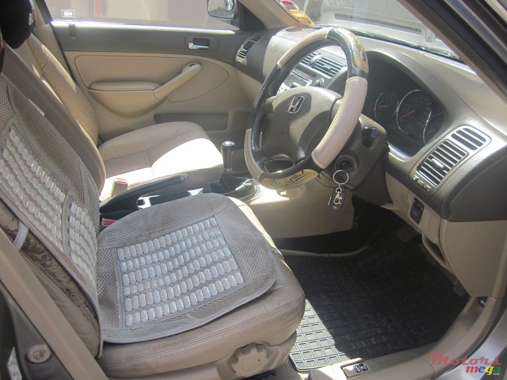 2005' Honda Civic VTI photo #5