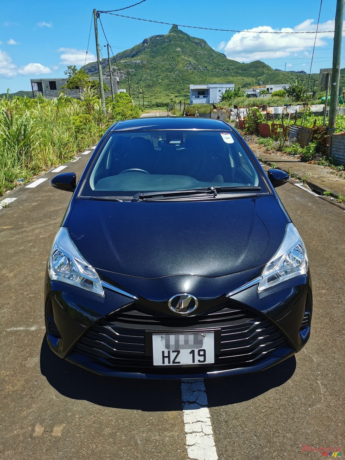 2019' Toyota Vitz photo #6