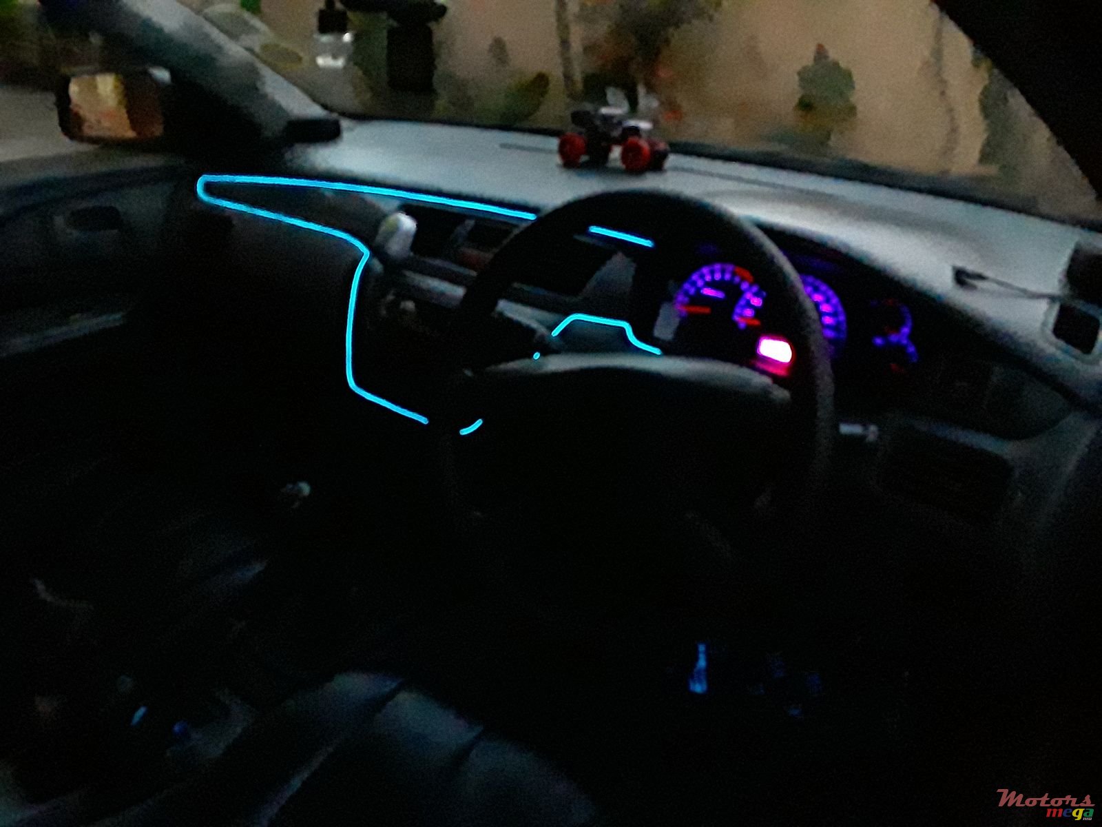 2004' Mitsubishi Lancer photo #4