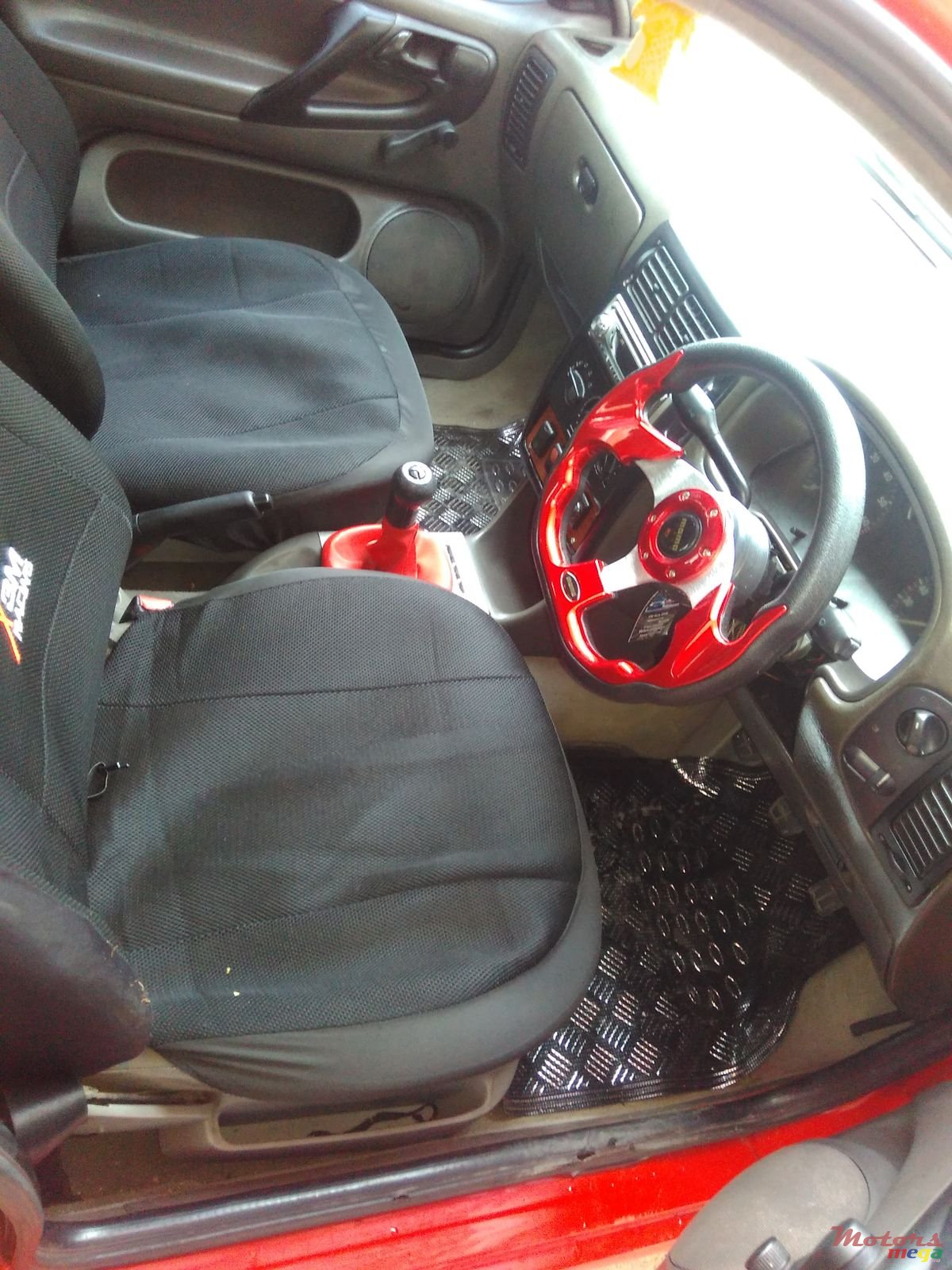 1999' Volkswagen Polo photo #3