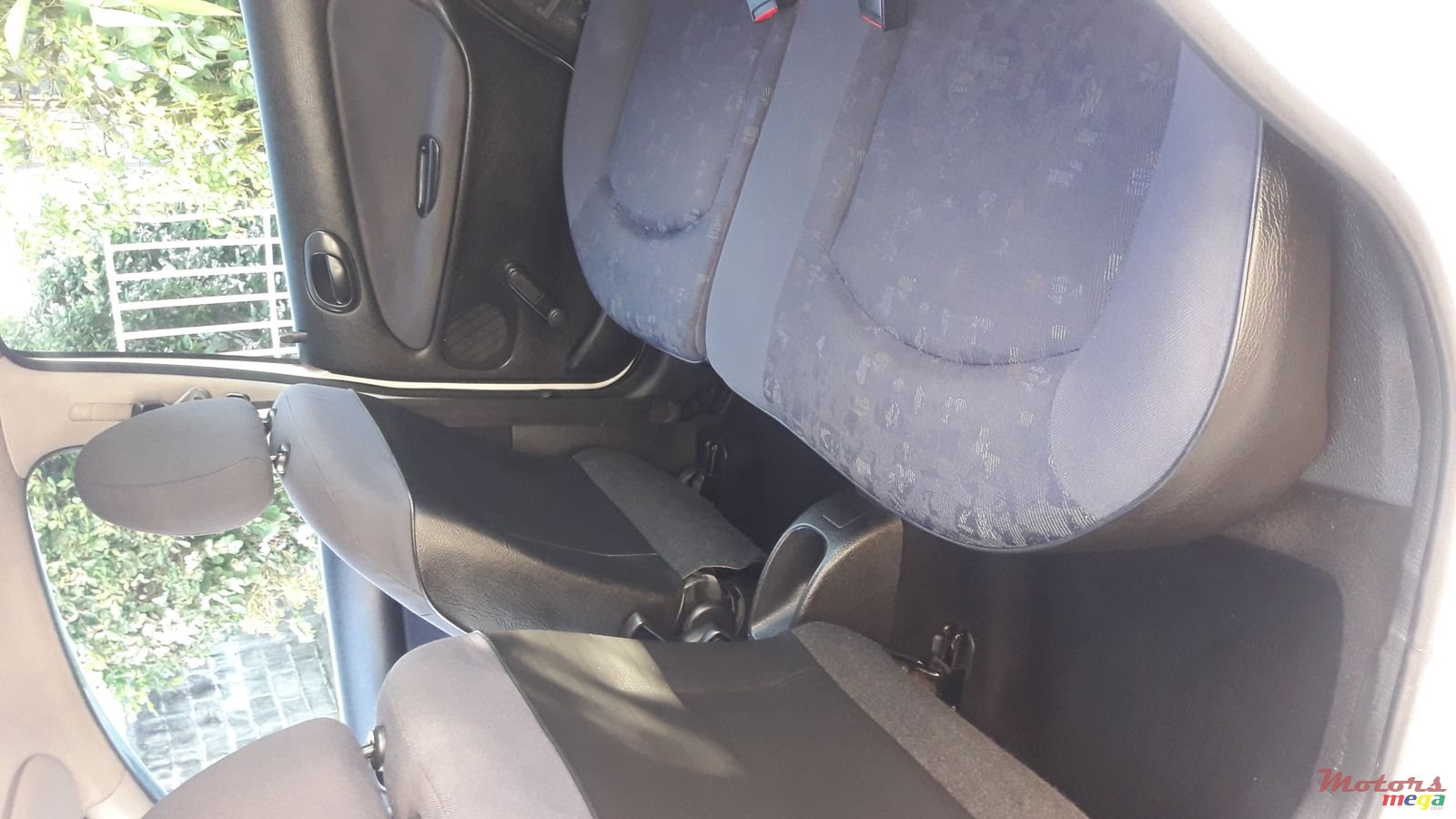 2001' Peugeot 206 photo #6