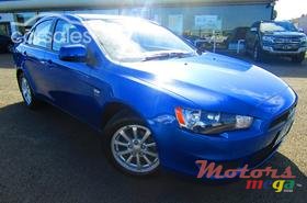 2011' Mitsubishi Lancer X photo #2