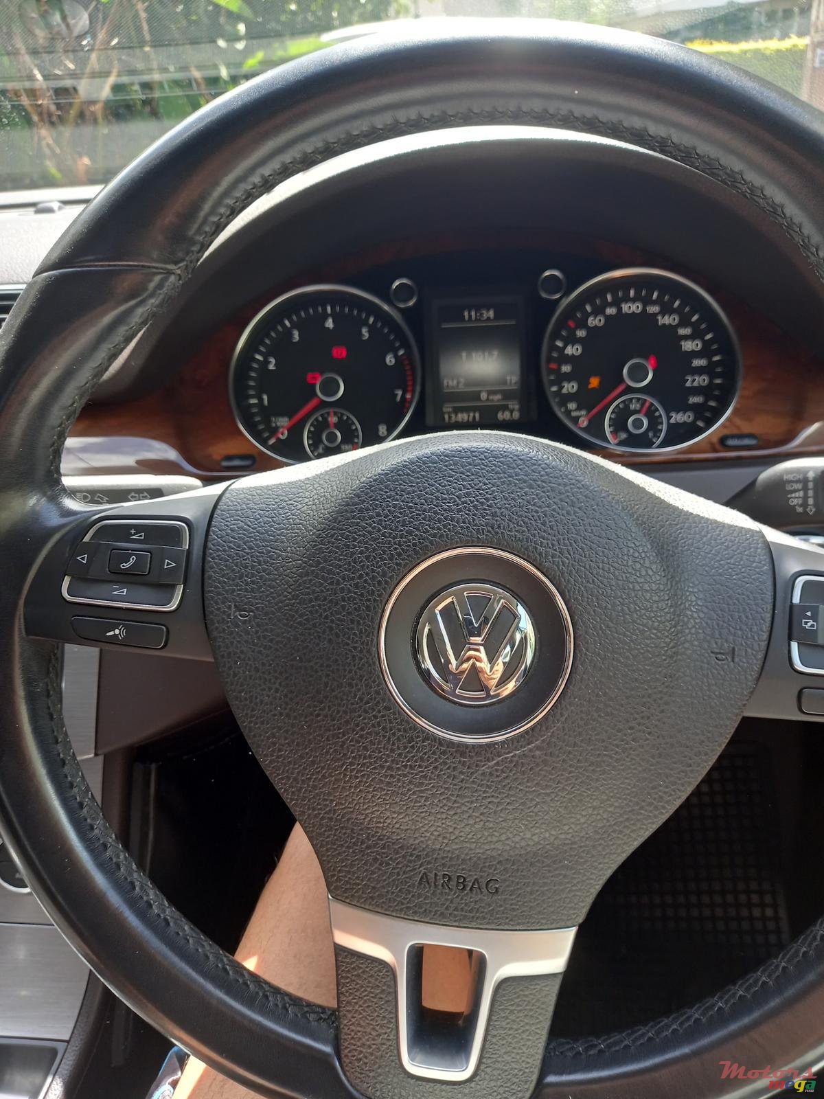 2012' Volkswagen Passat B7 photo #4