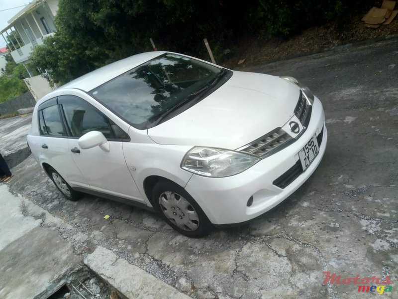 2010' Nissan Tiida None photo #4