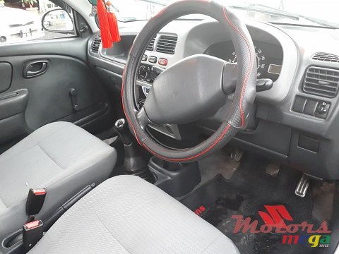 2011' Suzuki Alto photo #5