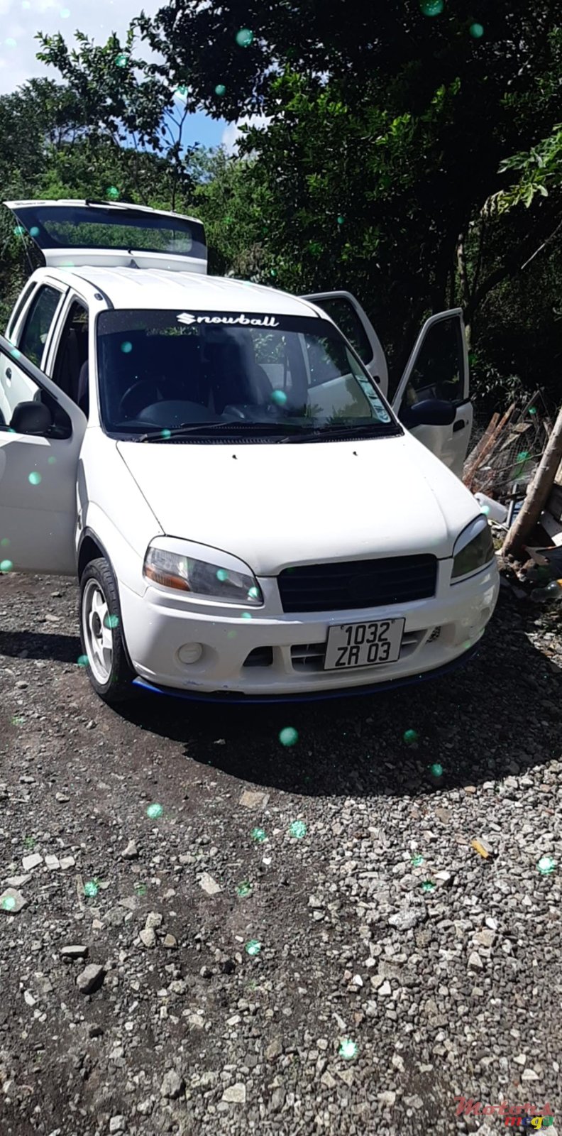 2003' Suzuki Swift photo #2