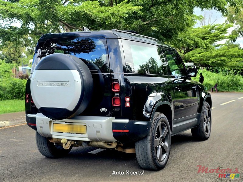 2021' Land Rover Defender photo #3
