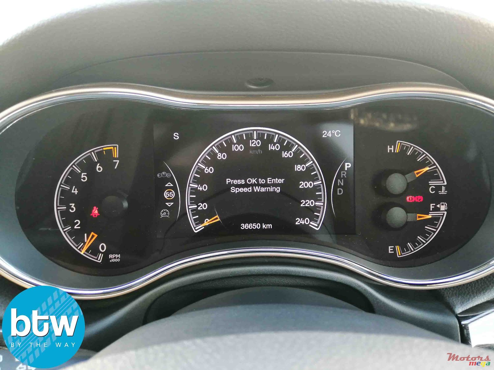 2018' Jeep Grand Cherokee photo #7