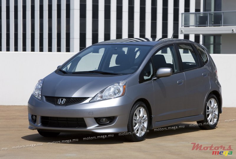 2008' Honda Fit photo #1