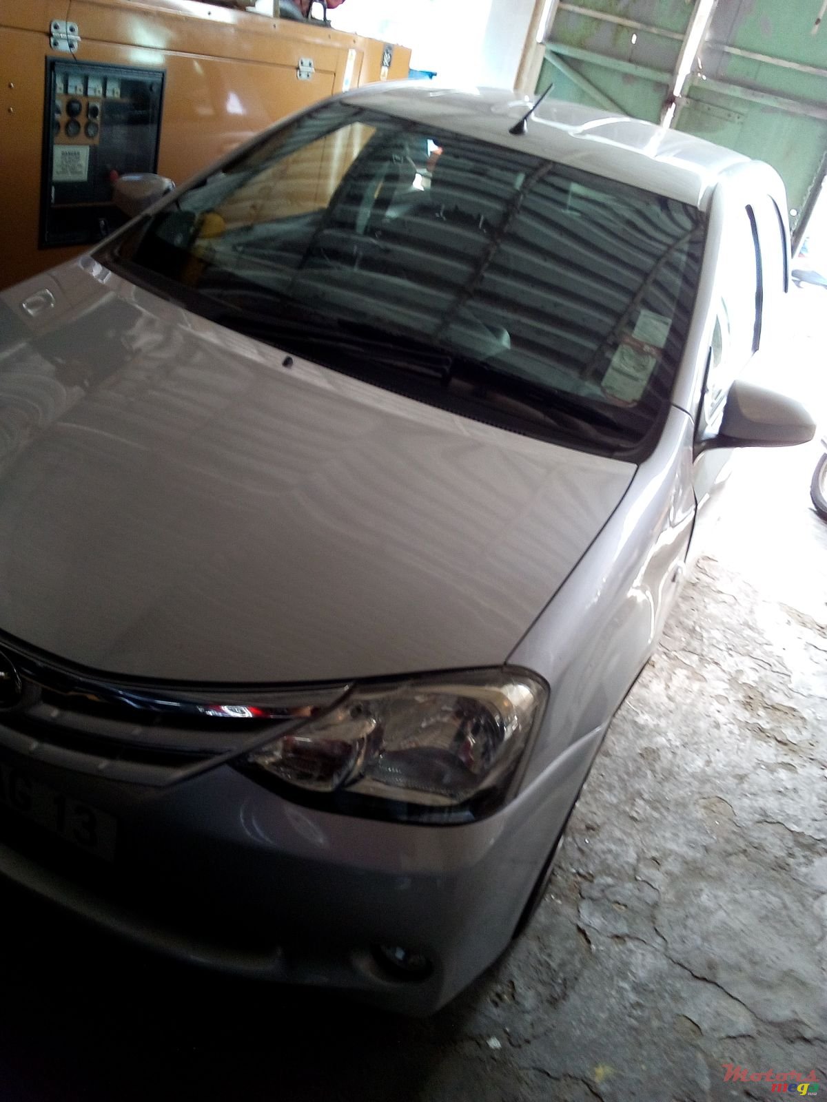 2013' Toyota photo #2