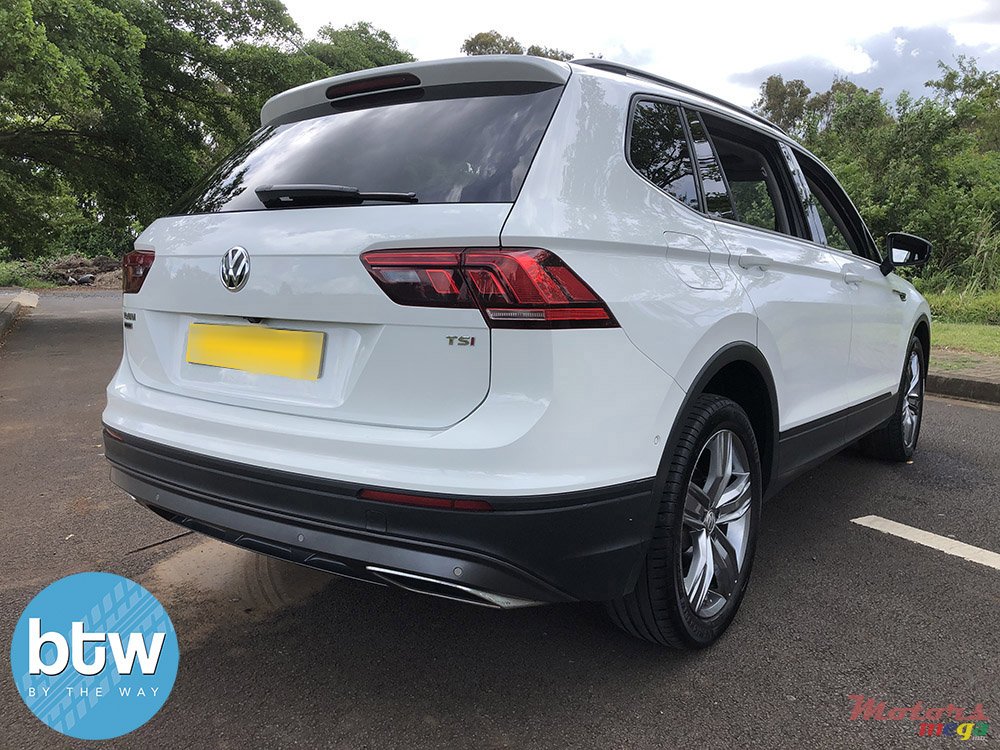 2019' Volkswagen Tiguan ALLSPACE photo #4