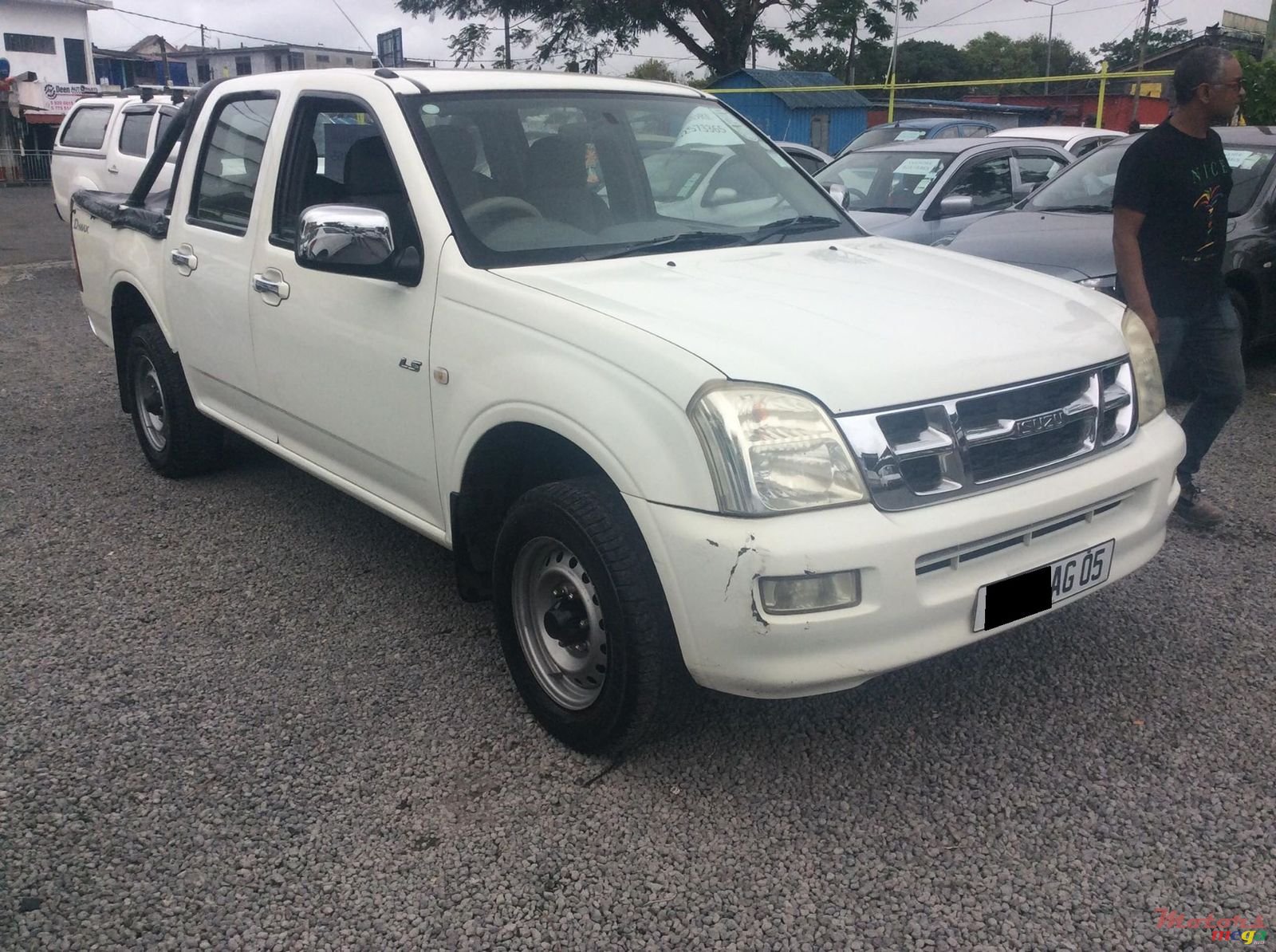 2005' Isuzu D-Max LS photo #2