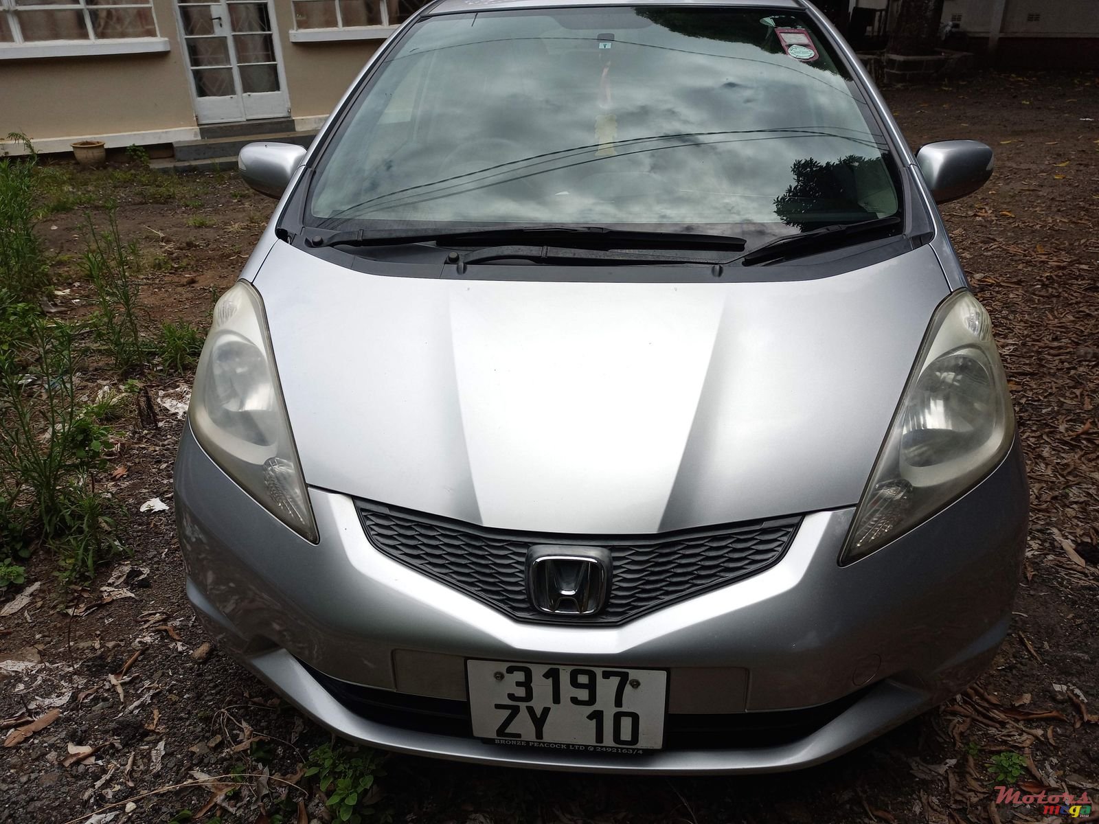 2010' Honda Fit photo #1