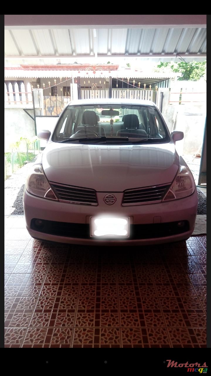 2007' Nissan Tiida photo #2