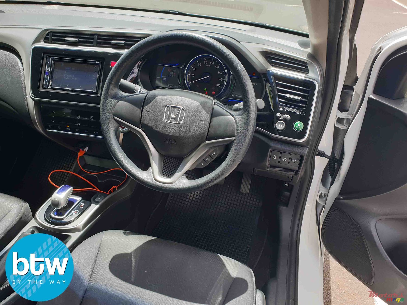 2015' Honda F-mx Grace Hybrid photo #6