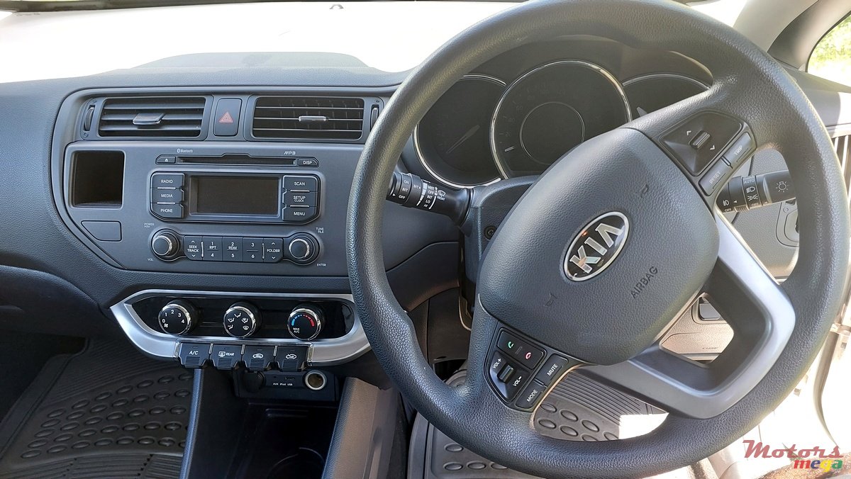 2013' Kia Rio None photo #4