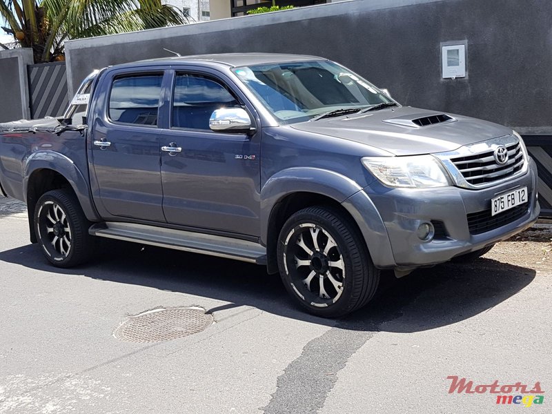 2012' Toyota Hilux 3.0 D-4D Double Cab 4x4 Raider photo #1