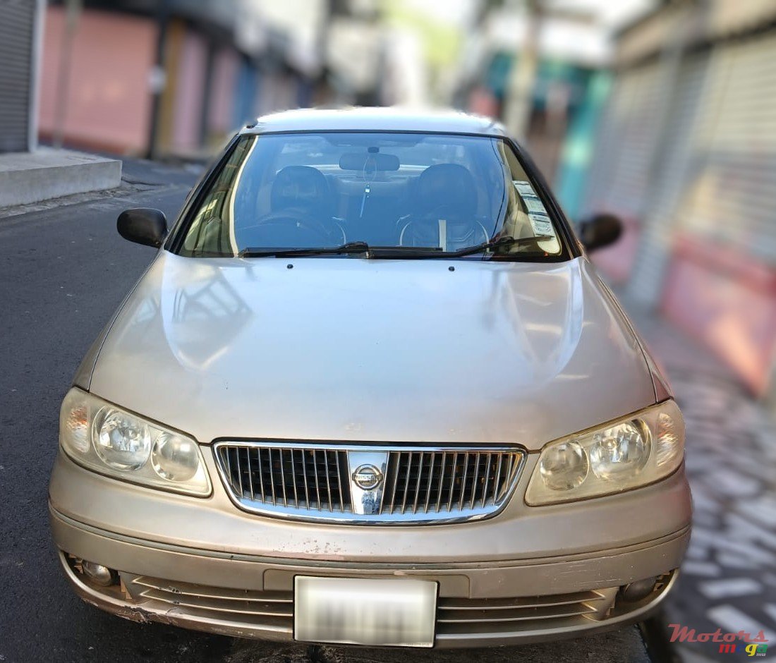 2003' Nissan photo #1