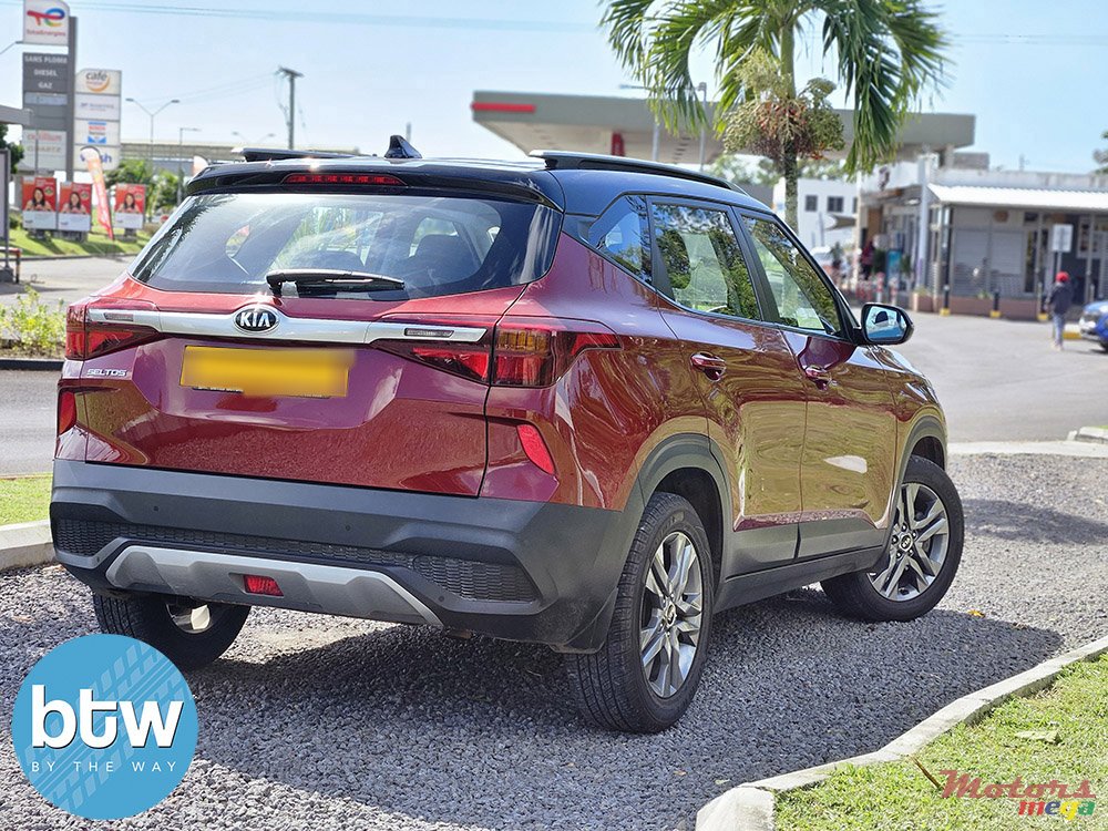2020' Kia SELTOS photo #4