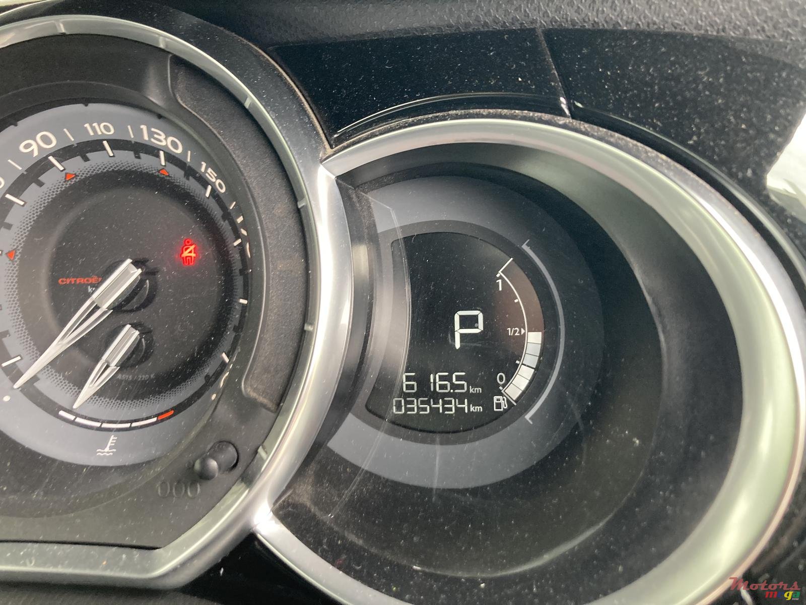 2016' Citroen DS3 1,6 essence photo #3