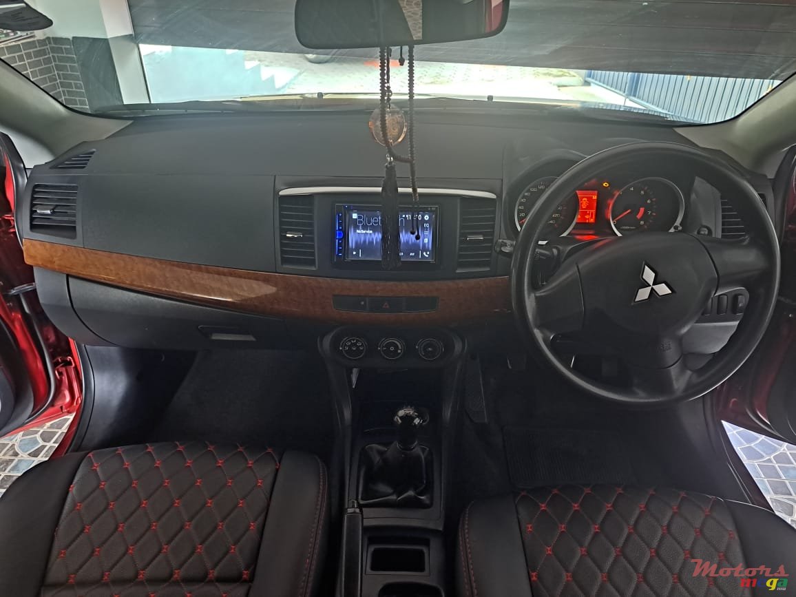 2008' Mitsubishi Lancer X photo #5