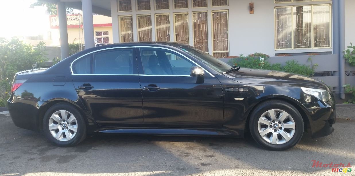 2004' BMW 525 photo #1