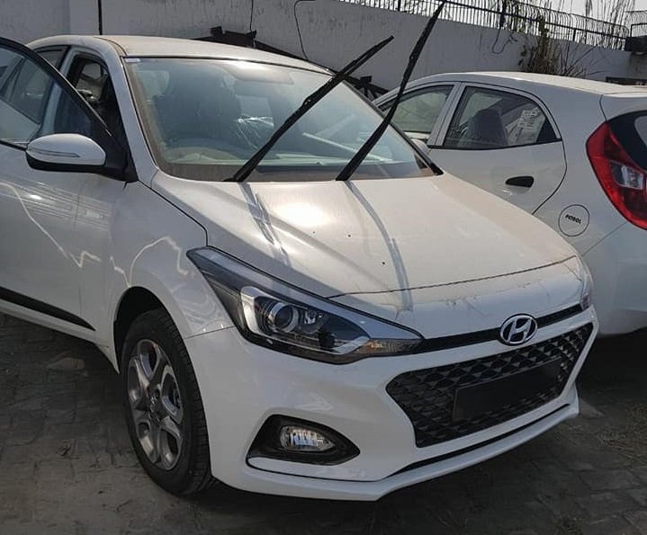2018 Hyundai i20 (facelift) spotted sans camouflage