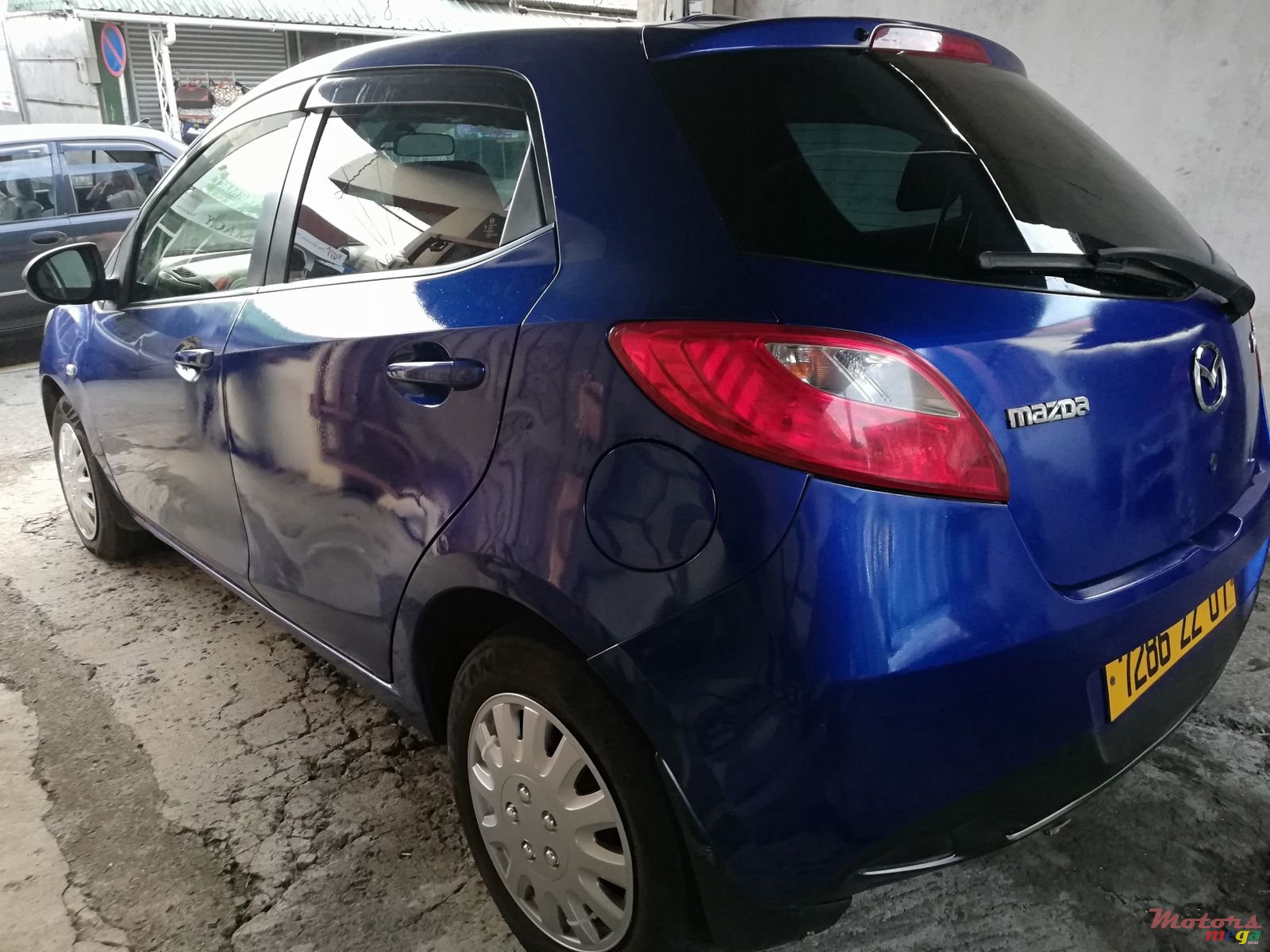 2007' Mazda Demio Hatchback photo #5