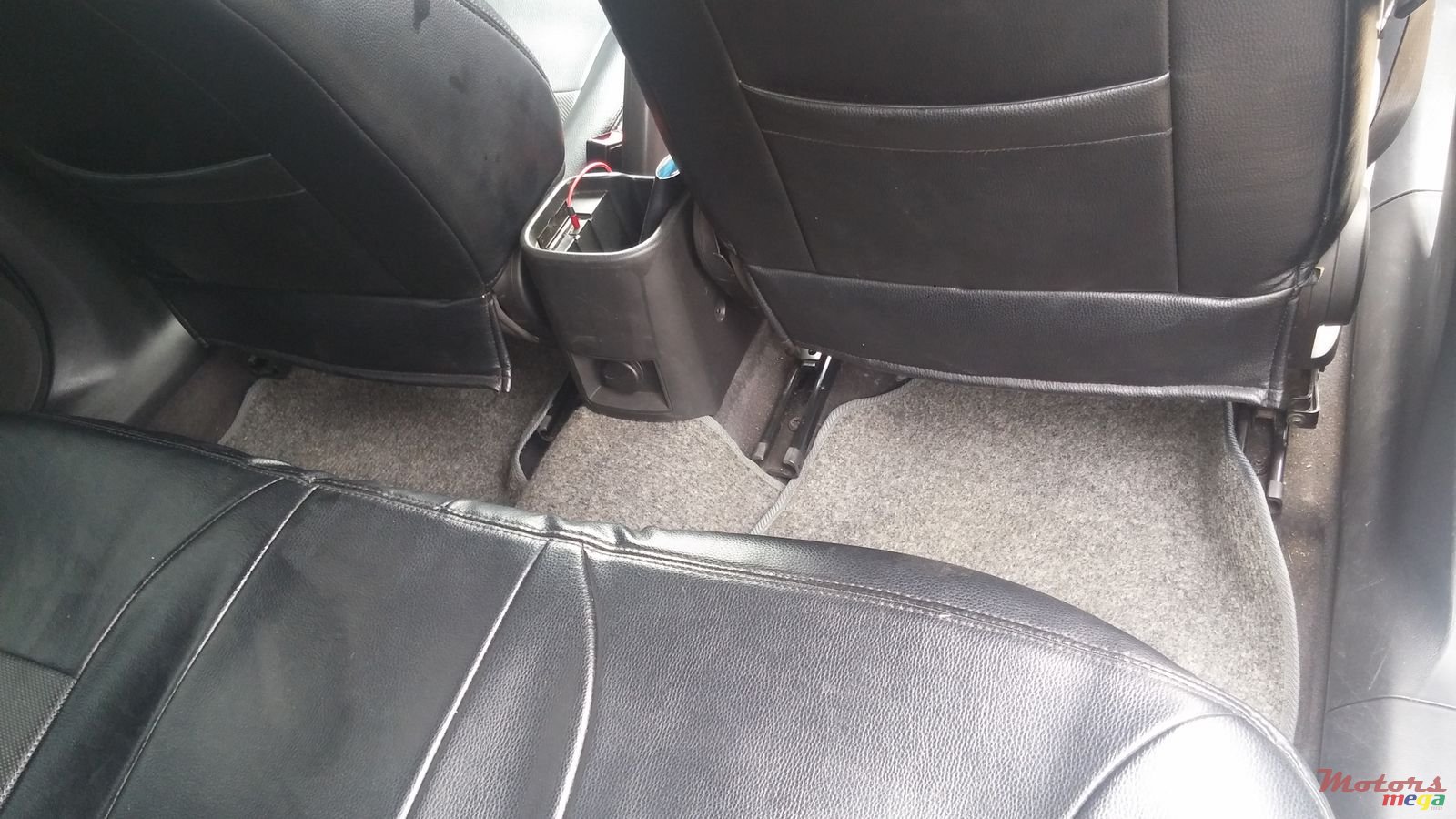 2011' Chevrolet Cruze photo #5