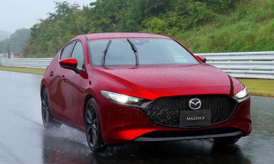 Here are the Secrets of Mazda’s Exquisite Soul Red Paint