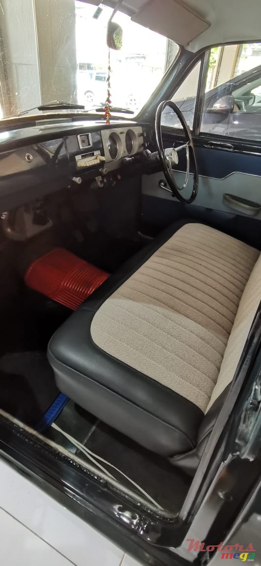 1970' Nissan Bluebird Datsun photo #3