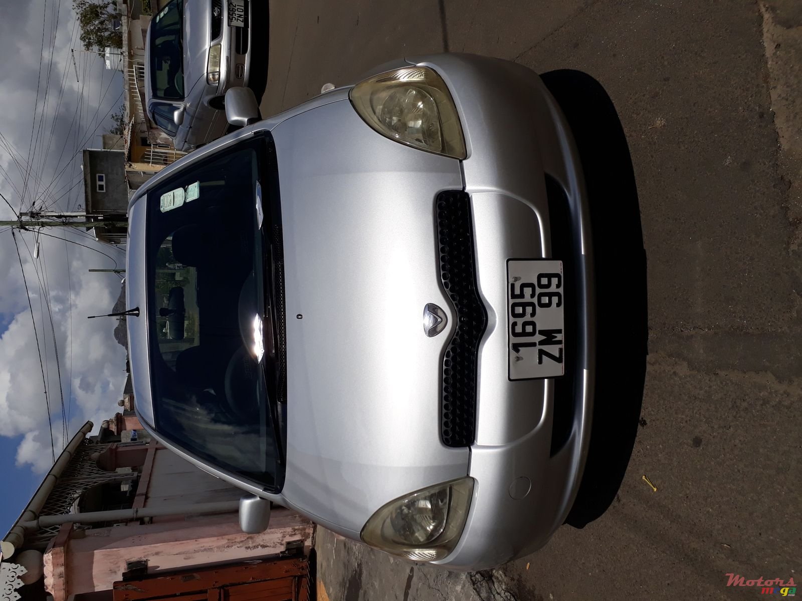 1999' Toyota Vitz photo #1