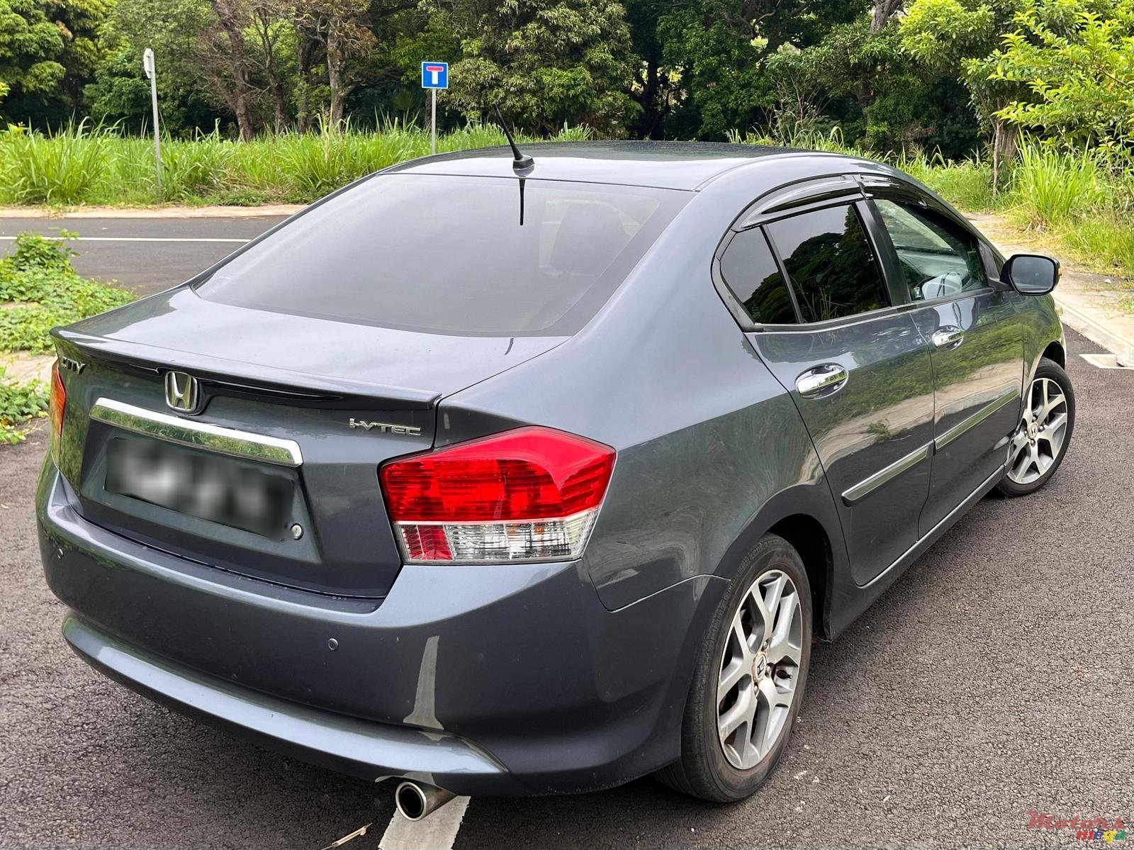2010' Honda City photo #2