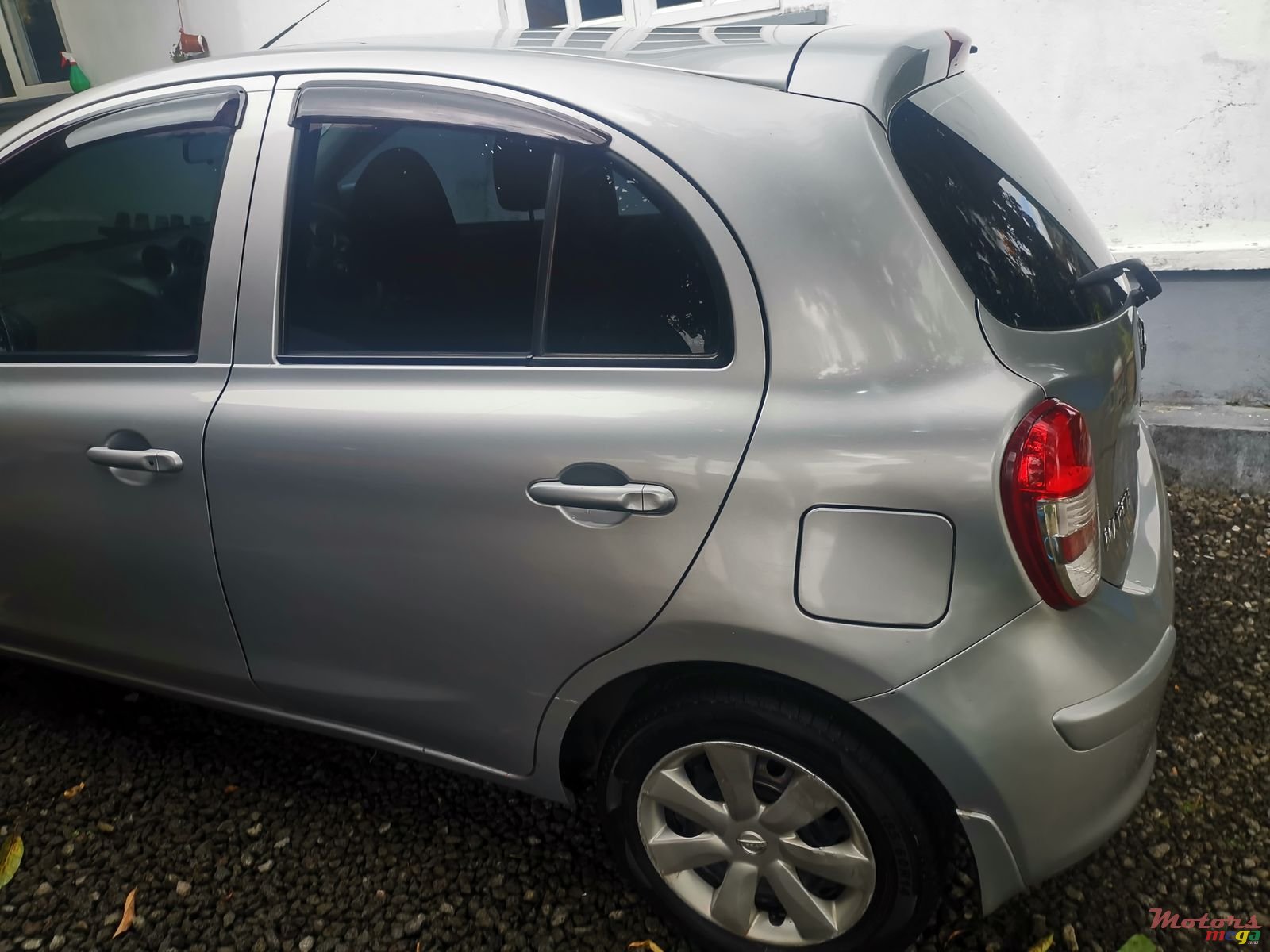 2011' Nissan March photo #1