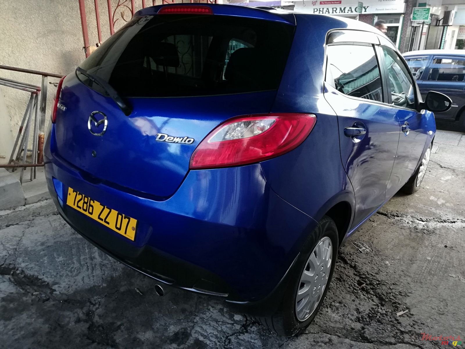 2007' Mazda Demio Hatchback photo #7