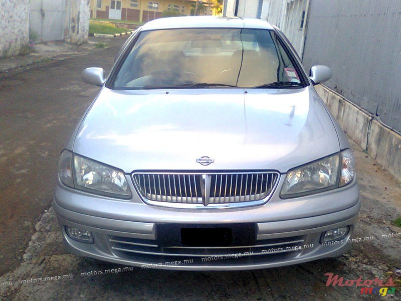 2000' Nissan photo #3