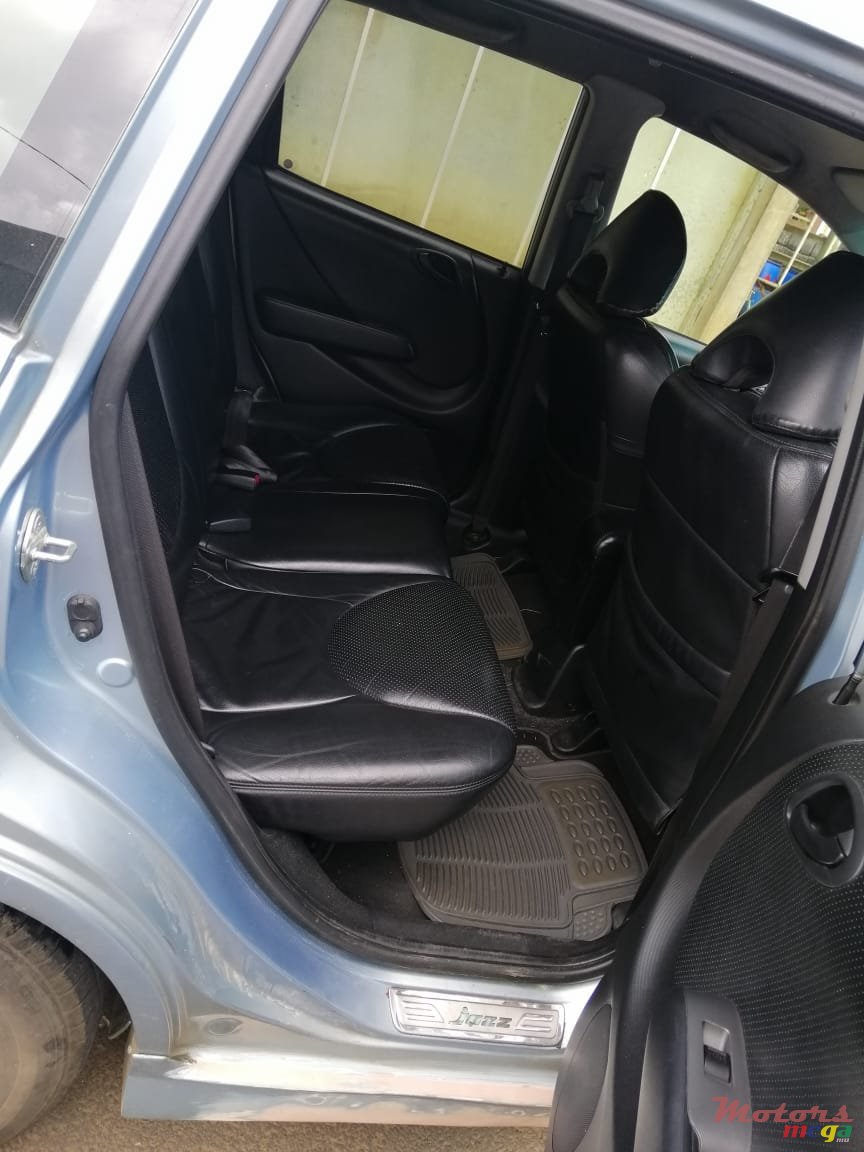 2005' Honda Jazz photo #3