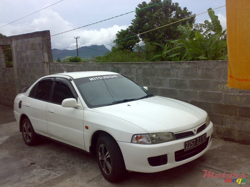 1997' Mitsubishi Lancer top photo #1