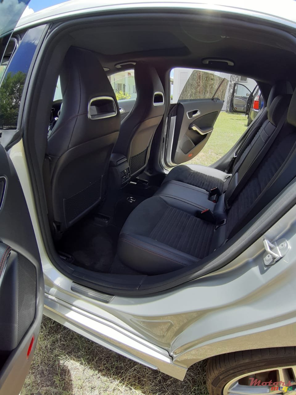 2016' Mercedes-Benz CLA 180 shooting brak photo #6