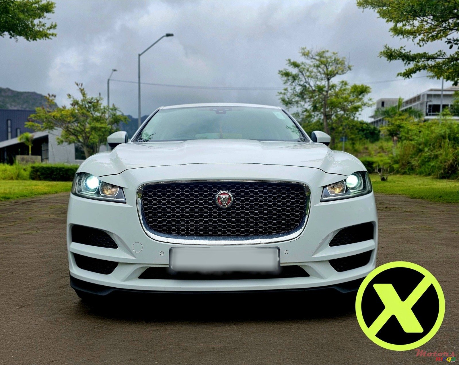 2018' Jaguar F-Pace photo #1