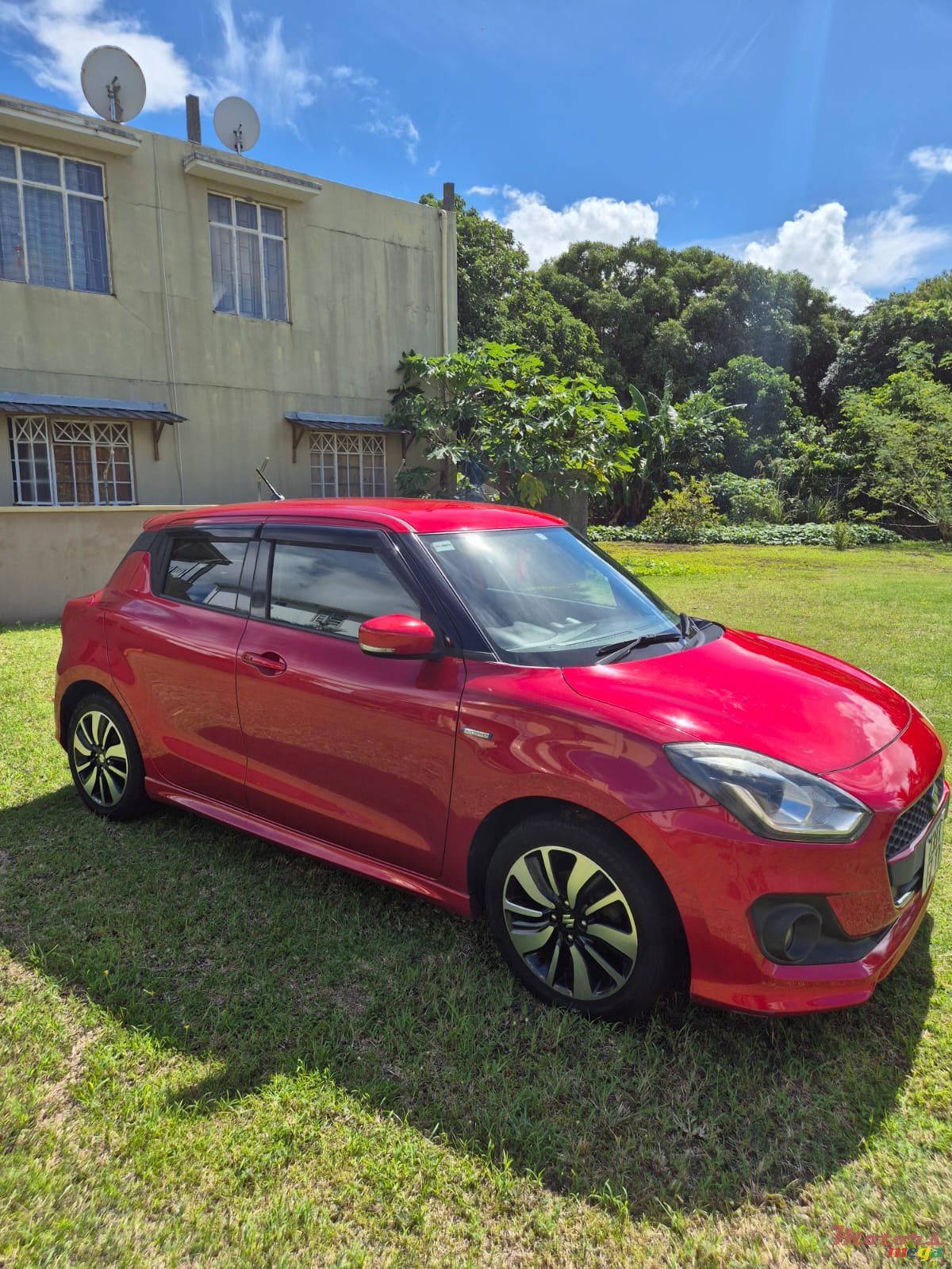 2017' Suzuki SA310 Swift RS photo #2