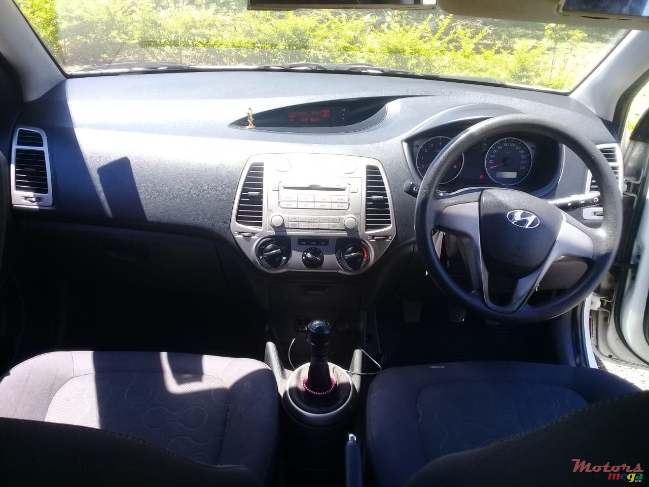 2010' Hyundai i20 photo #2