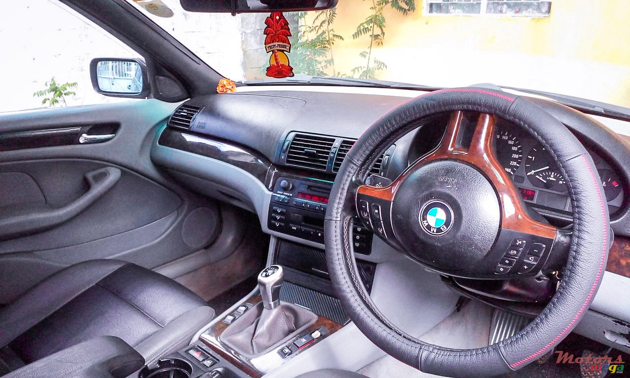 2002' BMW 320 e46 photo #2